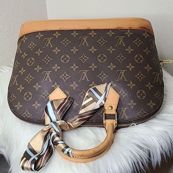 💯Authentic Louis Vuitton Alma Handbag🍀 - Picture 8 of 16